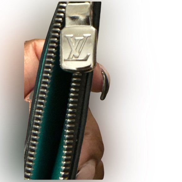 Louis Vuitton Preloved Taigarama Coin Card Holder ✨Limited Edition✨ - Picture 9 of 11